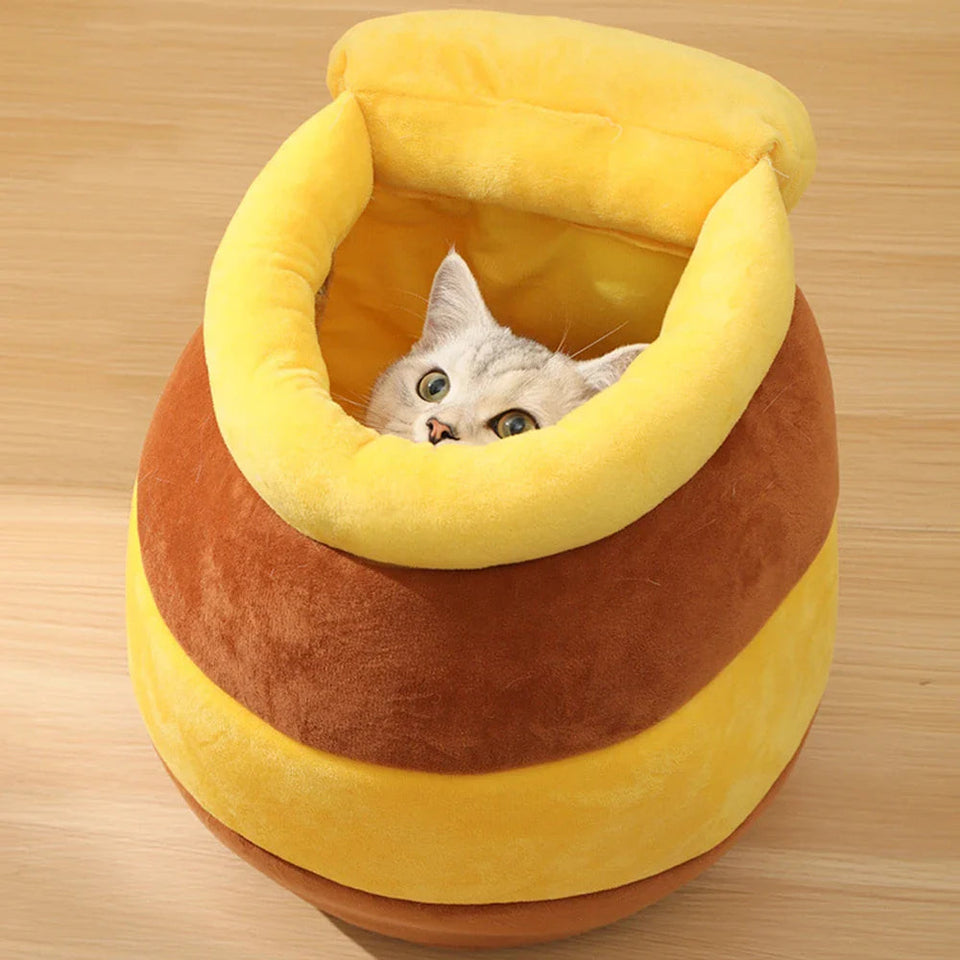 🐱 Honey Jar Plush Cat Bed – Cute & Cozy Sleeping House for Cats